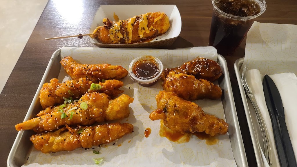Decibel Korean Fried Chicken | restaurant | 100 E Court St B, Cincinnati, OH 45202, USA | 5132635930 OR +1 513-263-5930