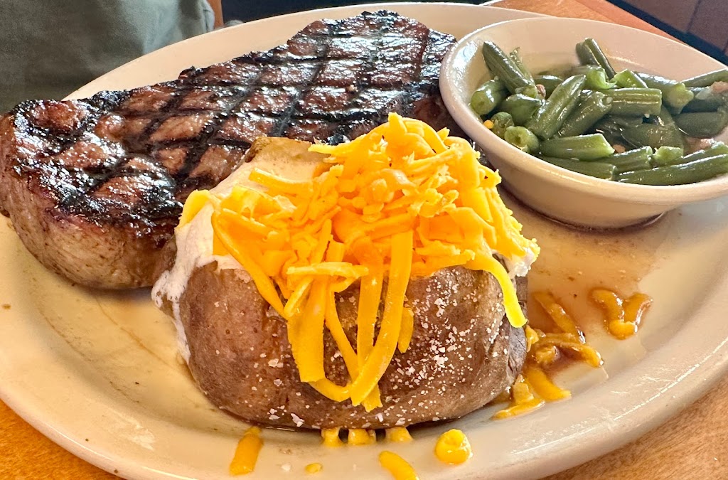 Texas Roadhouse | restaurant | 13130 City Station Dr, Jacksonville, FL 32218, USA | 9046432110 OR +1 904-643-2110