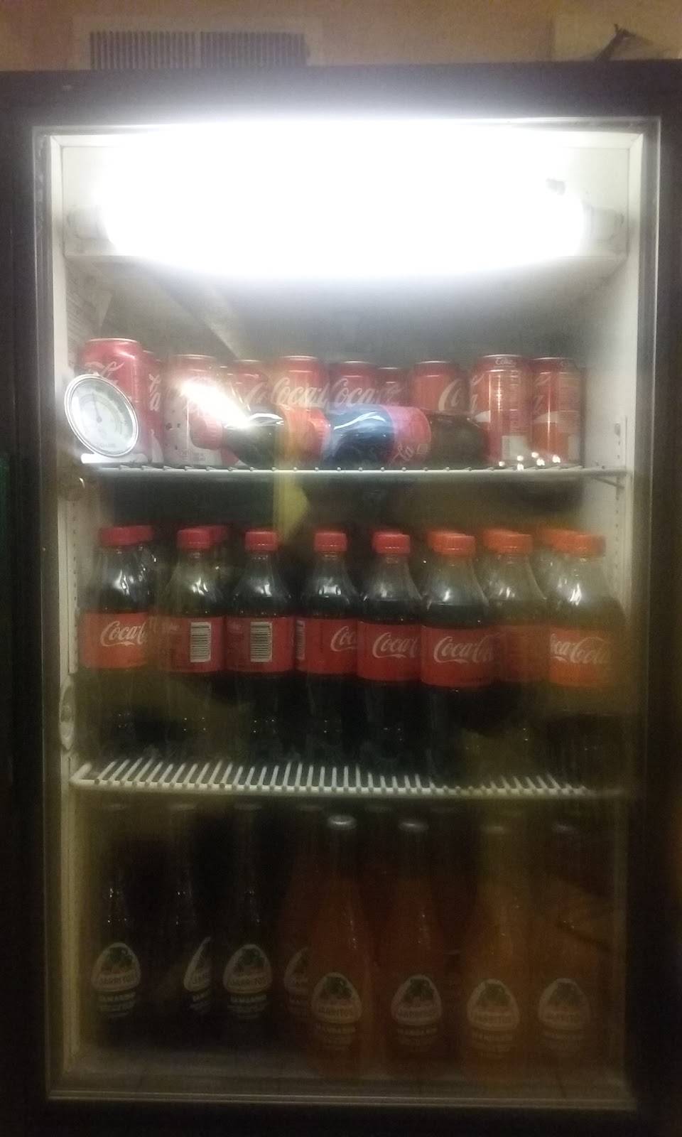 Rudys Pizza and Bakery | bakery | 2519 Broadway, Rockford, IL 61108, USA | 7797743652 OR +1 779-774-3652