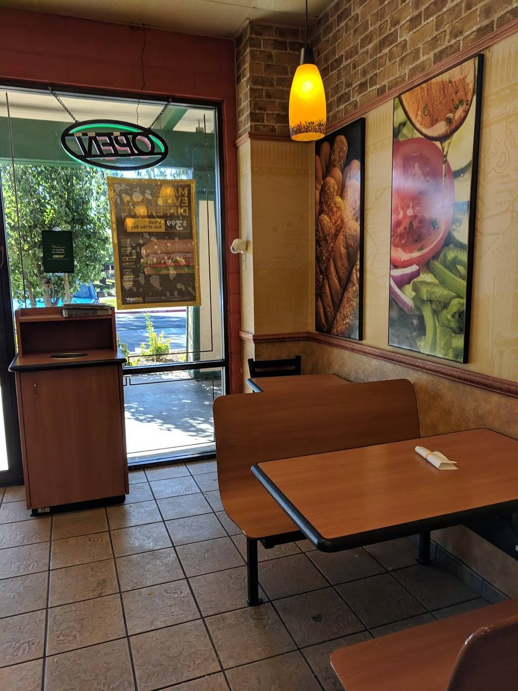 Subway Restaurants | restaurant | 40021 Mission Blvd, Fremont, CA 94539, USA | 5104902879 OR +1 510-490-2879