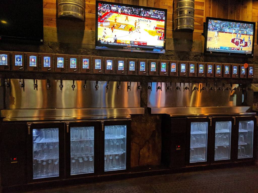 Unique Tap House | restaurant | 39809 Avenida Acacias, Murrieta, CA 92563, USA | 9514454769 OR +1 951-445-4769