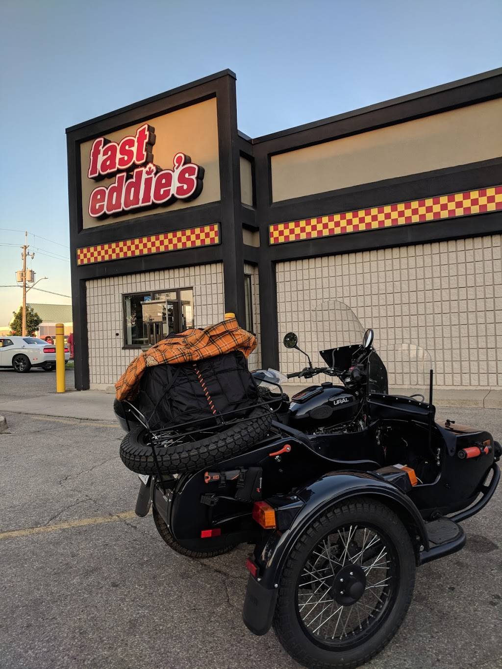 Fast Eddies Hamburgers | restaurant | 160 Dundas St S, Cambridge, ON N1R 8A8, Canada | 5196226180 OR +1 519-622-6180