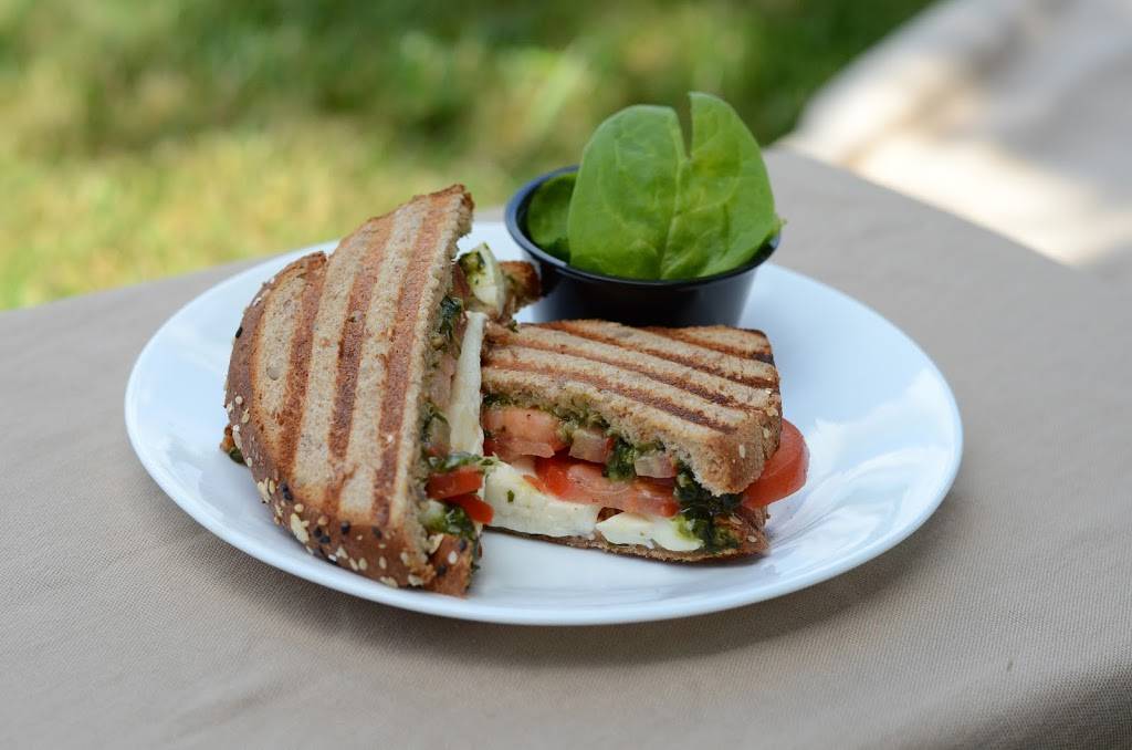 Nude Food Truck (V-Trap Kitchen) | restaurant | Freedom Cycle Parking Lot, 1110 Ogletown Rd, Newark, DE 19711, USA | 3023640474 OR +1 302-364-0474