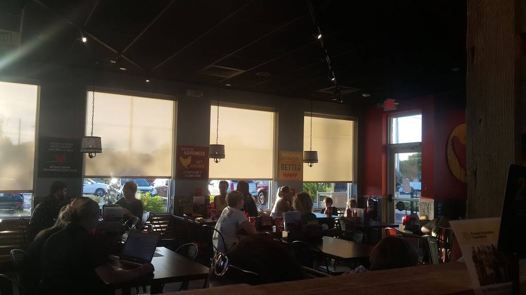 Joellas Hot Chicken | restaurant | 7893 113th St, Seminole, FL 33772, USA | 7272921001 OR +1 727-292-1001