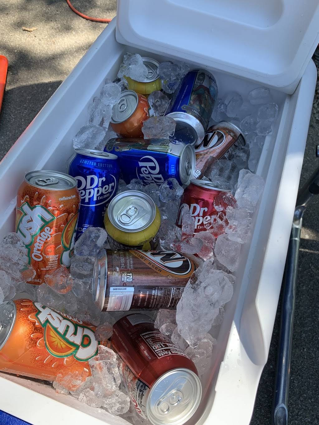 Kittery Food Truck Pod - Paved Paradise | restaurant | 230 US-1 BYP, Kittery, ME 03904, USA | 2072003015 OR +1 207-200-3015