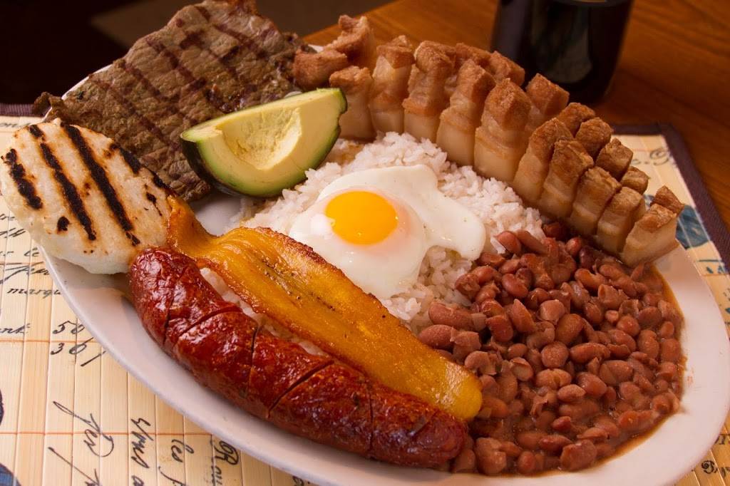 Los Paisas Restaurant | restaurant | 8318 Pineville-Matthews Rd #702, Charlotte, NC 28226, USA | 7045425477 OR +1 704-542-5477