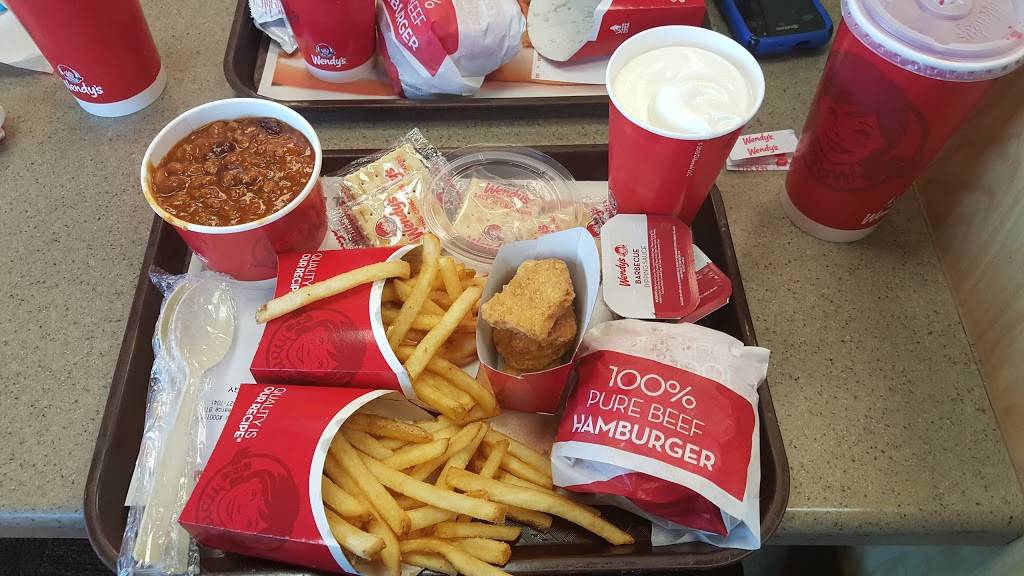 Wendys | restaurant | 1233 W Pearce Blvd, Wentzville, MO 63385, USA | 6363277041 OR +1 636-327-7041