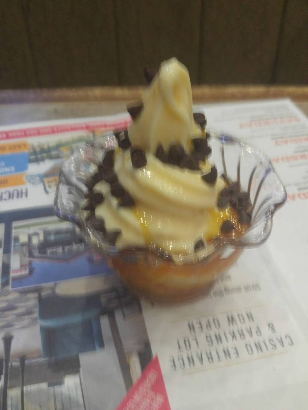 Edgewater Grille | restaurant | 3001 Winegard Dr, Burlington, IA 52601, USA | 3197532946 OR +1 319-753-2946