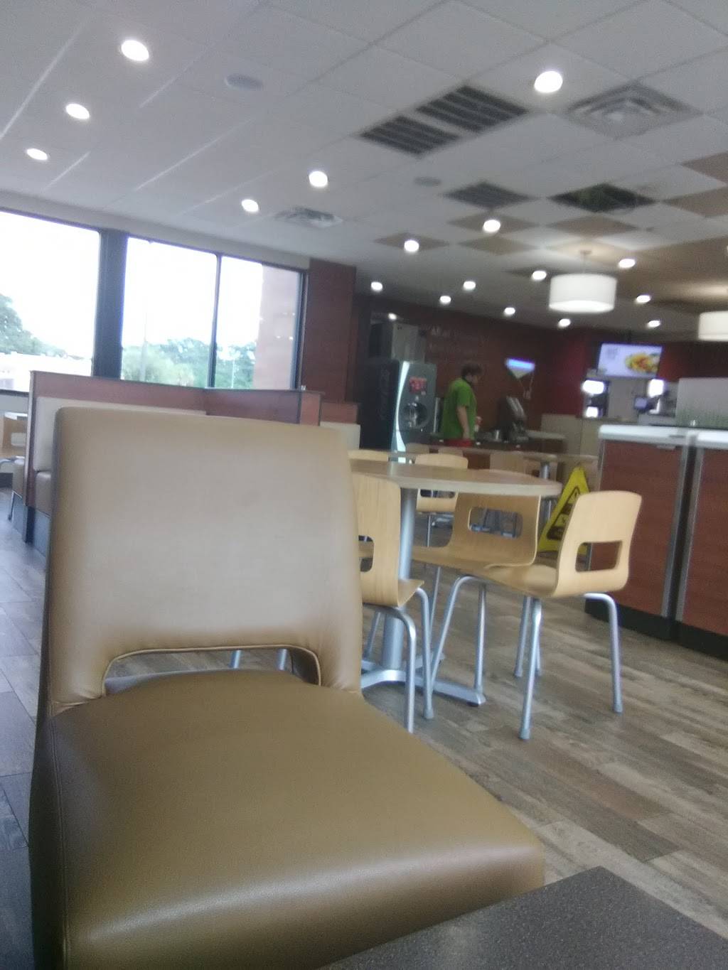 Wendys | restaurant | 12611 Louetta Rd, Cypress, TX 77429, USA | 2816774695 OR +1 281-677-4695