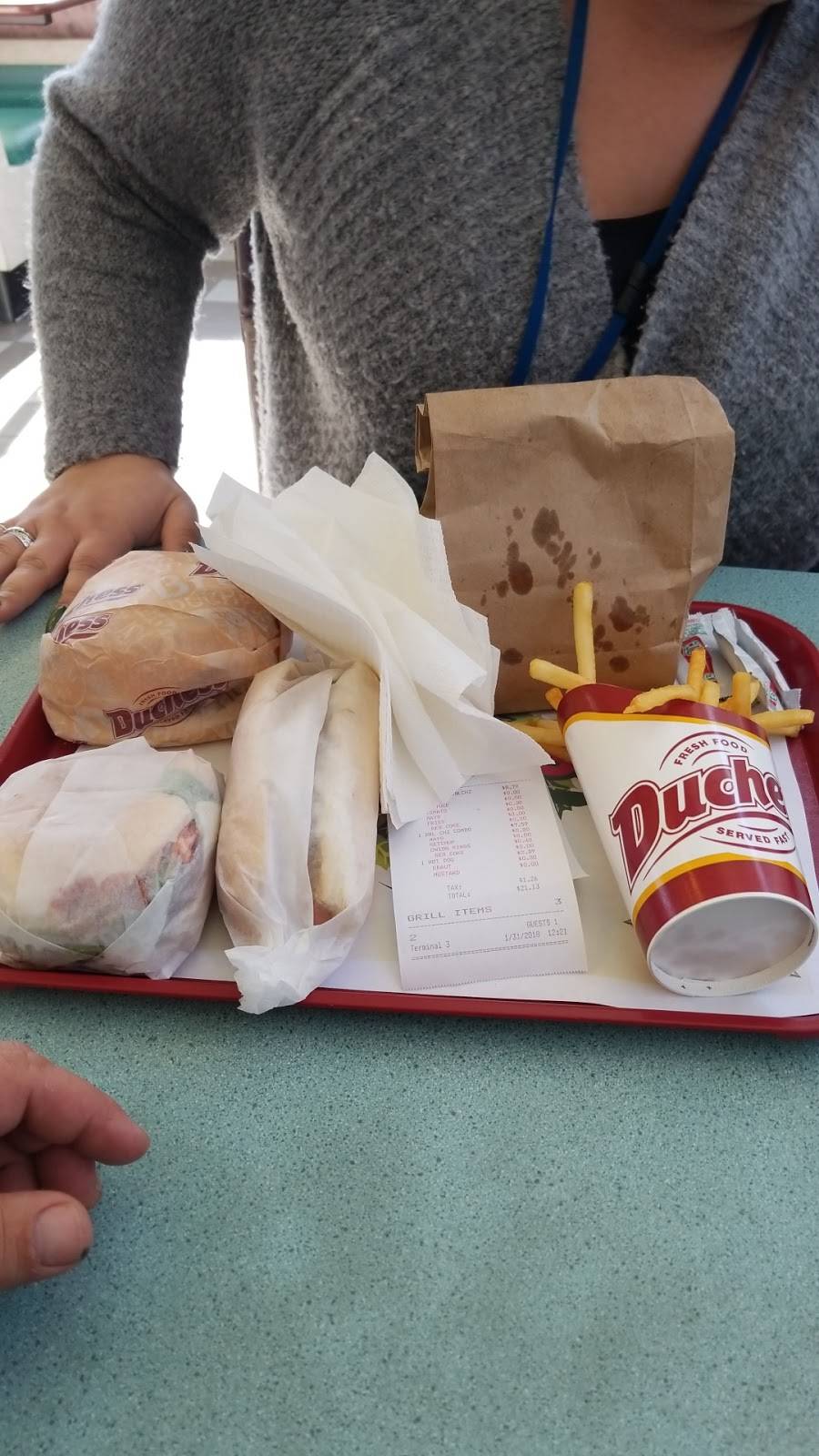 Duchess Family Restaurant | restaurant | 15 Meadow St, Naugatuck, CT 06770, USA | 2037239500 OR +1 203-723-9500