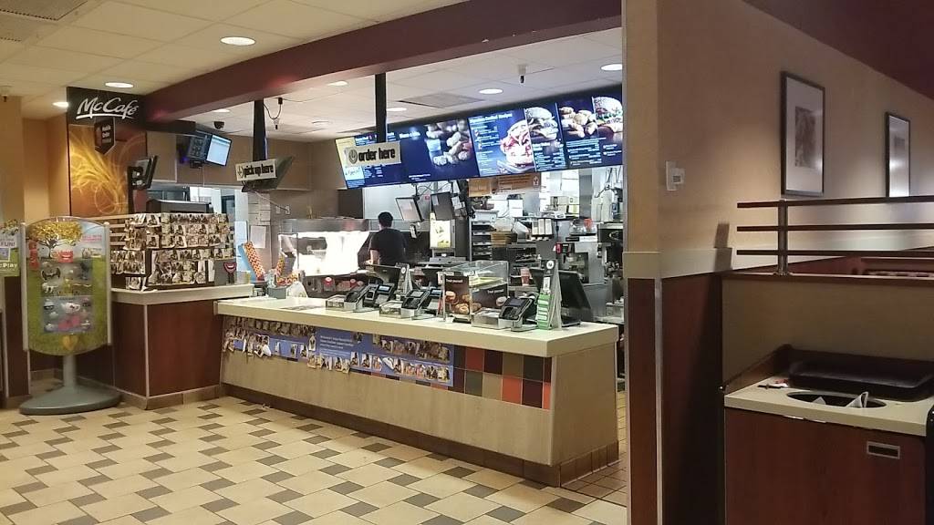 McDonalds | cafe | 100 N Cabrillo Hwy, Half Moon Bay, CA 94019, USA | 6507261222 OR +1 650-726-1222