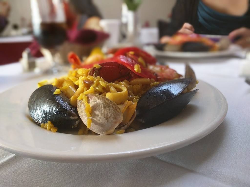 La Paella | restaurant | 476 S San Vicente Blvd, Los Angeles, CA 90048, USA | 3239510745 OR +1 323-951-0745