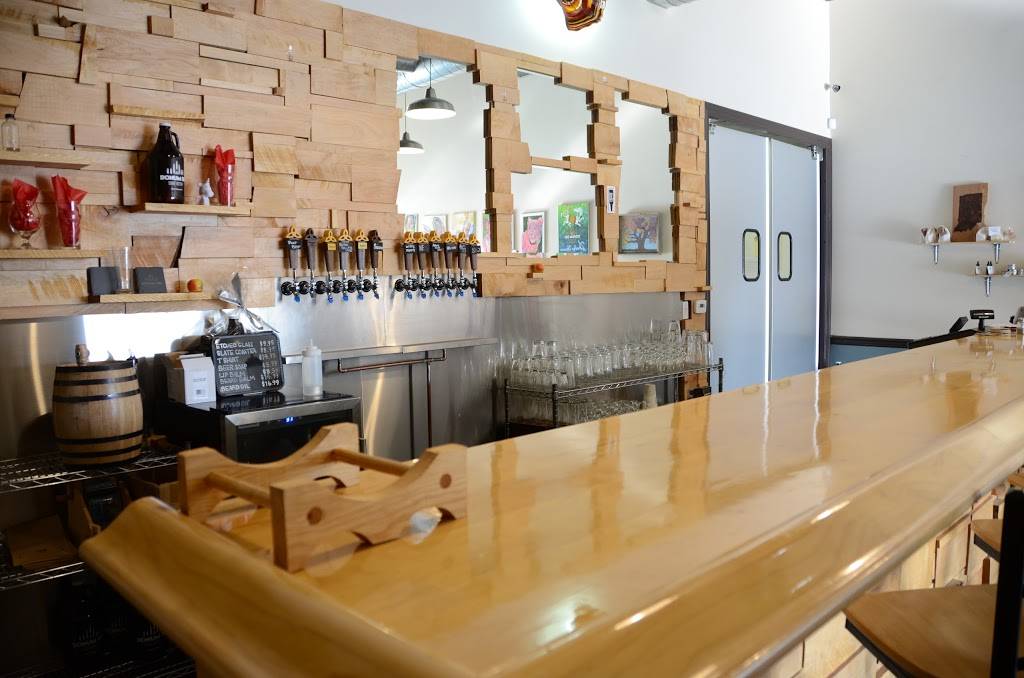 Donum Dei Brewery | restaurant | 3211 Grant Line Rd #3, New Albany, IN 47150, USA | 8125902478 OR +1 812-590-2478