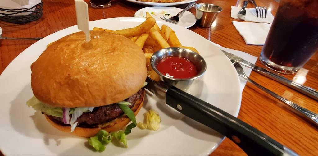 Briquettes Steakhouse | restaurant | 901 Montlimar Dr #36609, Mobile, AL 36609, USA | 2514083133 OR +1 251-408-3133