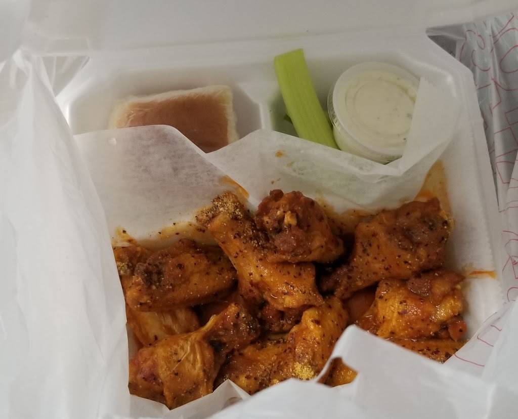 Hot Wings | restaurant | 3566 Towne Point Rd, Portsmouth, VA 23703, USA | 7574837880 OR +1 757-483-7880