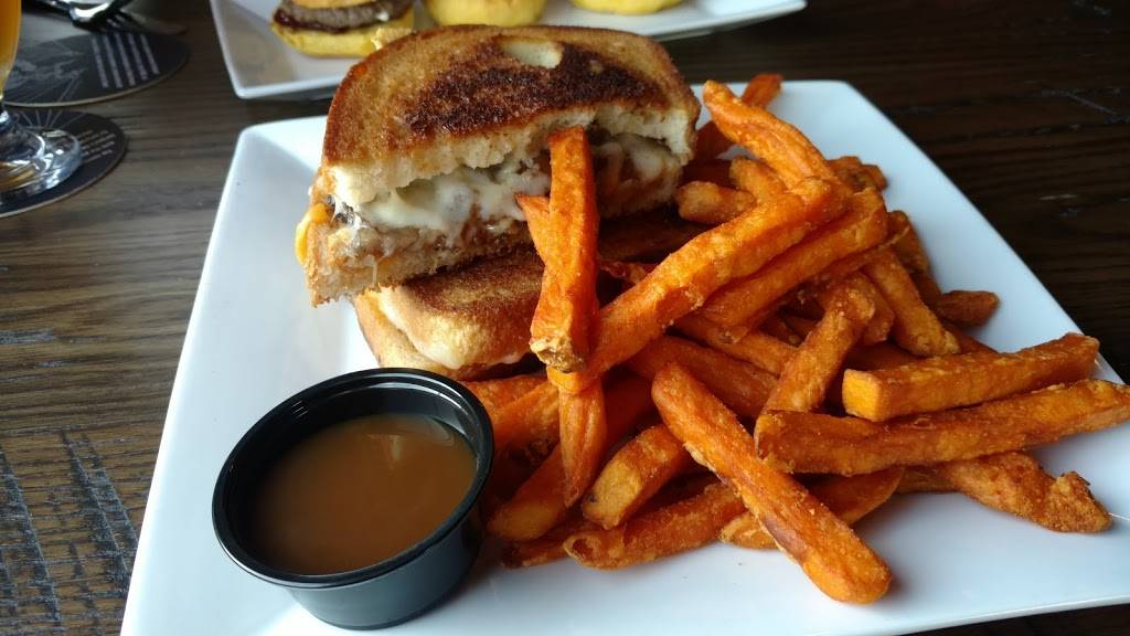 Liberty Ale House | restaurant | 1501 Lancaster Ave, Reading, PA 19607, USA | 6103707895 OR +1 610-370-7895