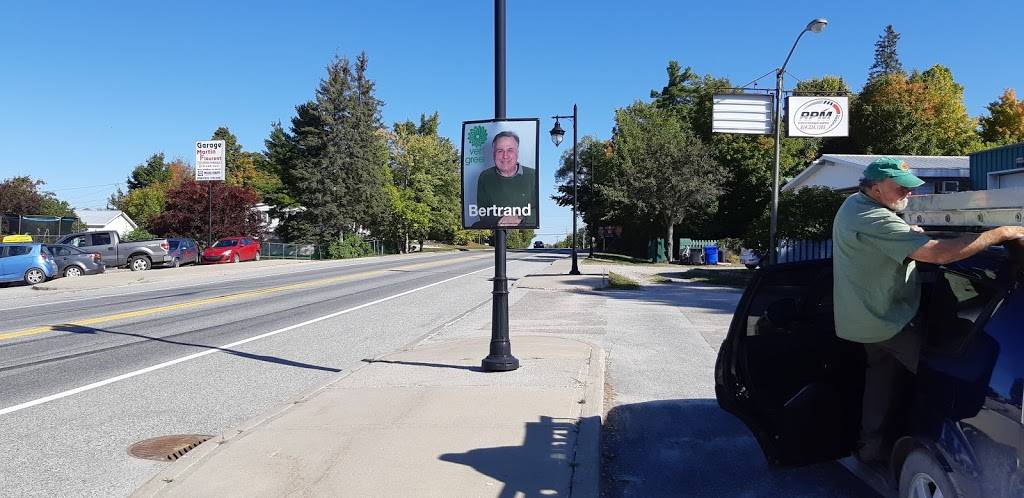 Dwaynes Pizza | restaurant | 356 Route 105, Low, QC J0X 2C0, Canada | 8192083632 OR +1 819-208-3632