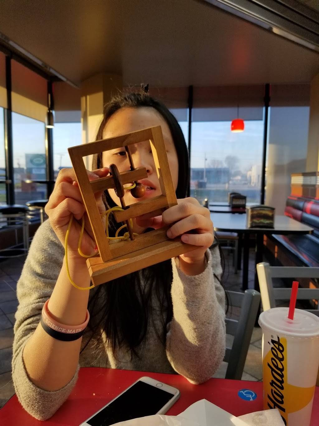 Hardees | restaurant | 589 IN-39 Bypass, Martinsville, IN 46151, USA | 7653425811 OR +1 765-342-5811