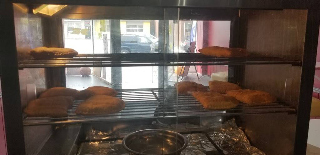 Da Taste Takeout | restaurant | 153 Simcoe St S, Oshawa, ON L1H 4G8, Canada | 9054480415 OR +1 905-448-0415