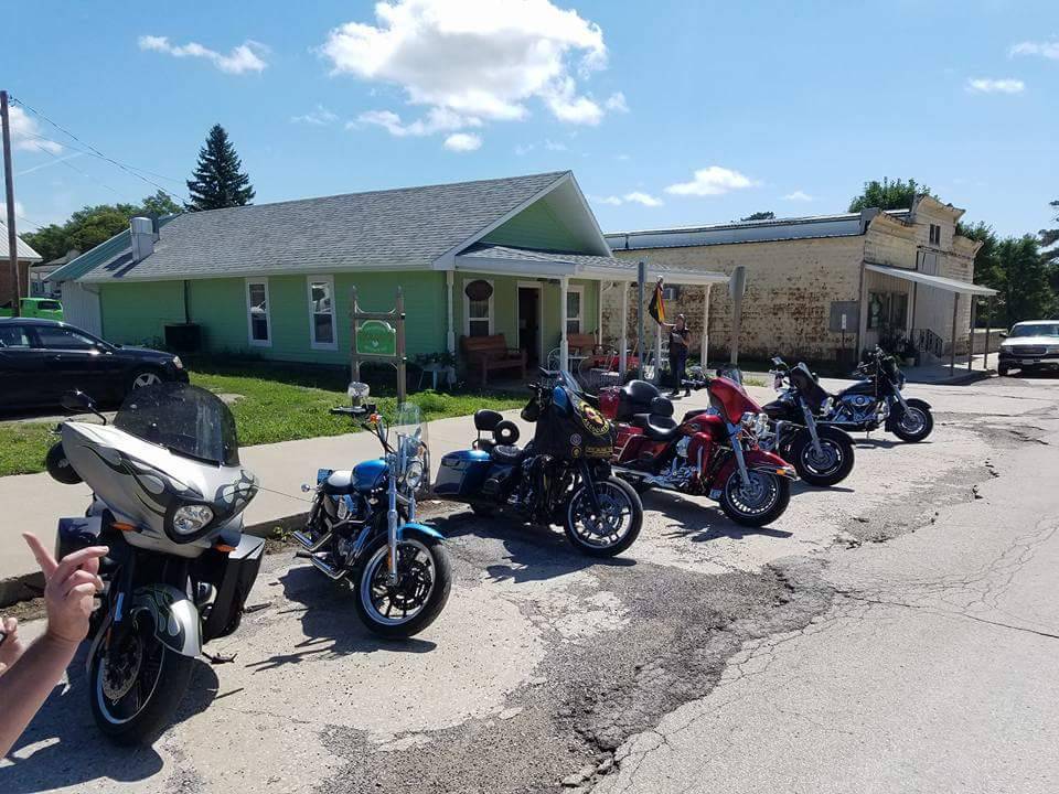 Goldies Farmhouse Restaurant | restaurant | 301 S Main St, Stewartsville, MO 64490, USA | 8166691377 OR +1 816-669-1377