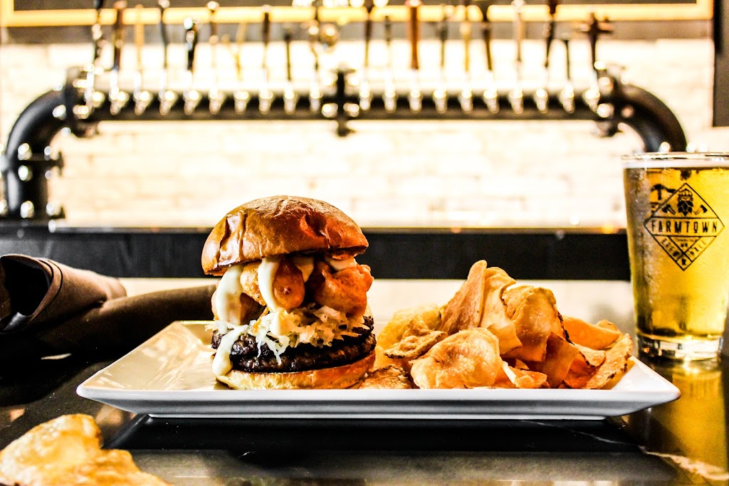 Farm Town Brew Hall | restaurant | 20700 Chippendale Ave, Farmington, MN 55024, USA | 6513447600 OR +1 651-344-7600