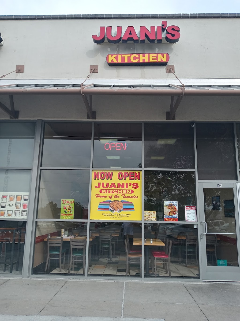 Juanis Kitchen | restaurant | 5010 Cutler Ave NE, Albuquerque, NM 87110, USA | 5054149777 OR +1 505-414-9777