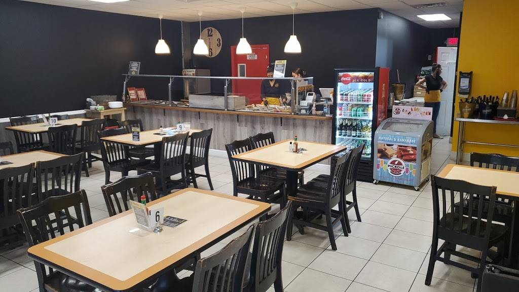 Spettos King | restaurant | 5685 Vineland Rd, Orlando, FL 32819, USA | 4072718930 OR +1 407-271-8930