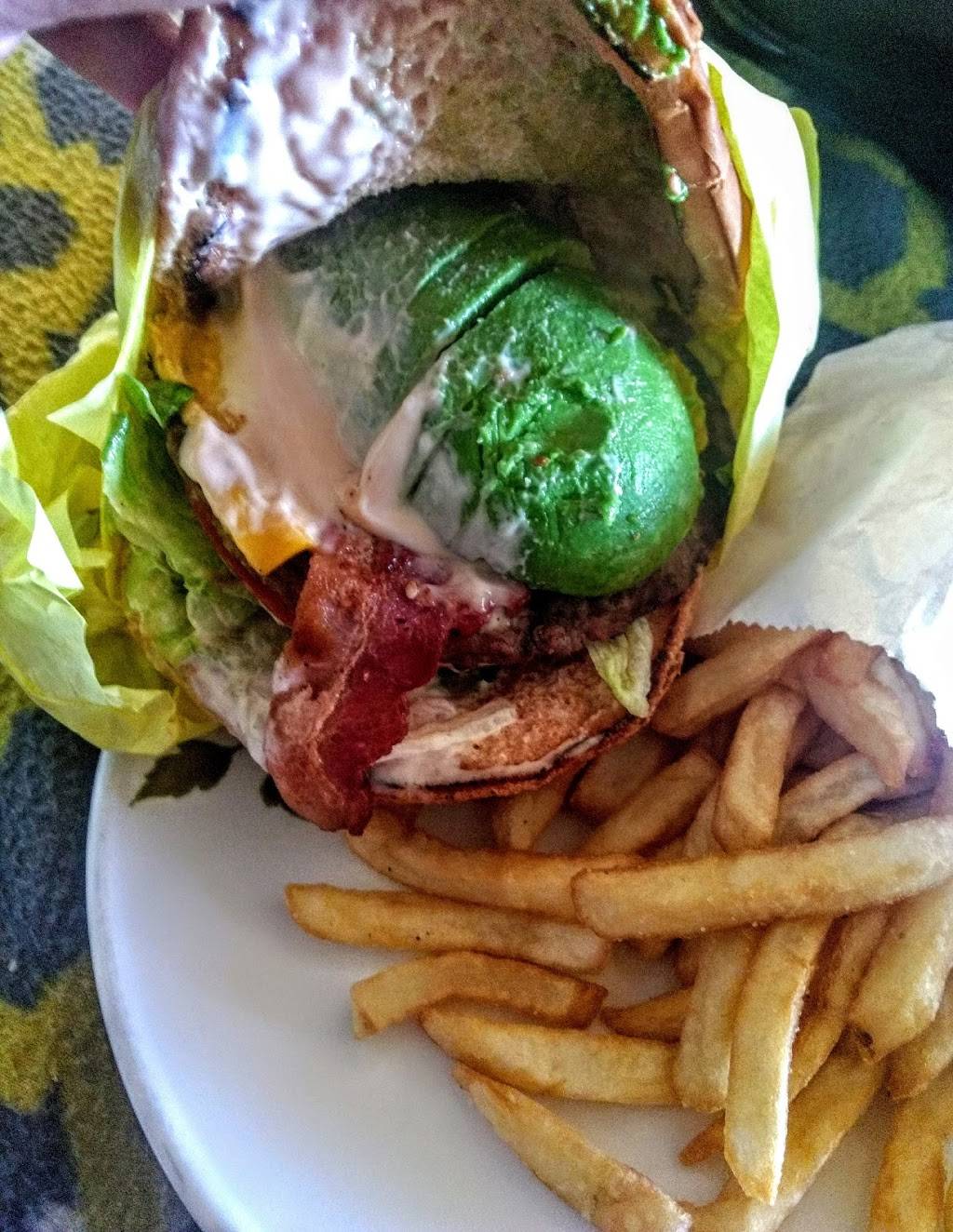 Andys Burgers | restaurant | 4603 Riverside Dr, Chino, CA 91710, USA | 9096282103 OR +1 909-628-2103