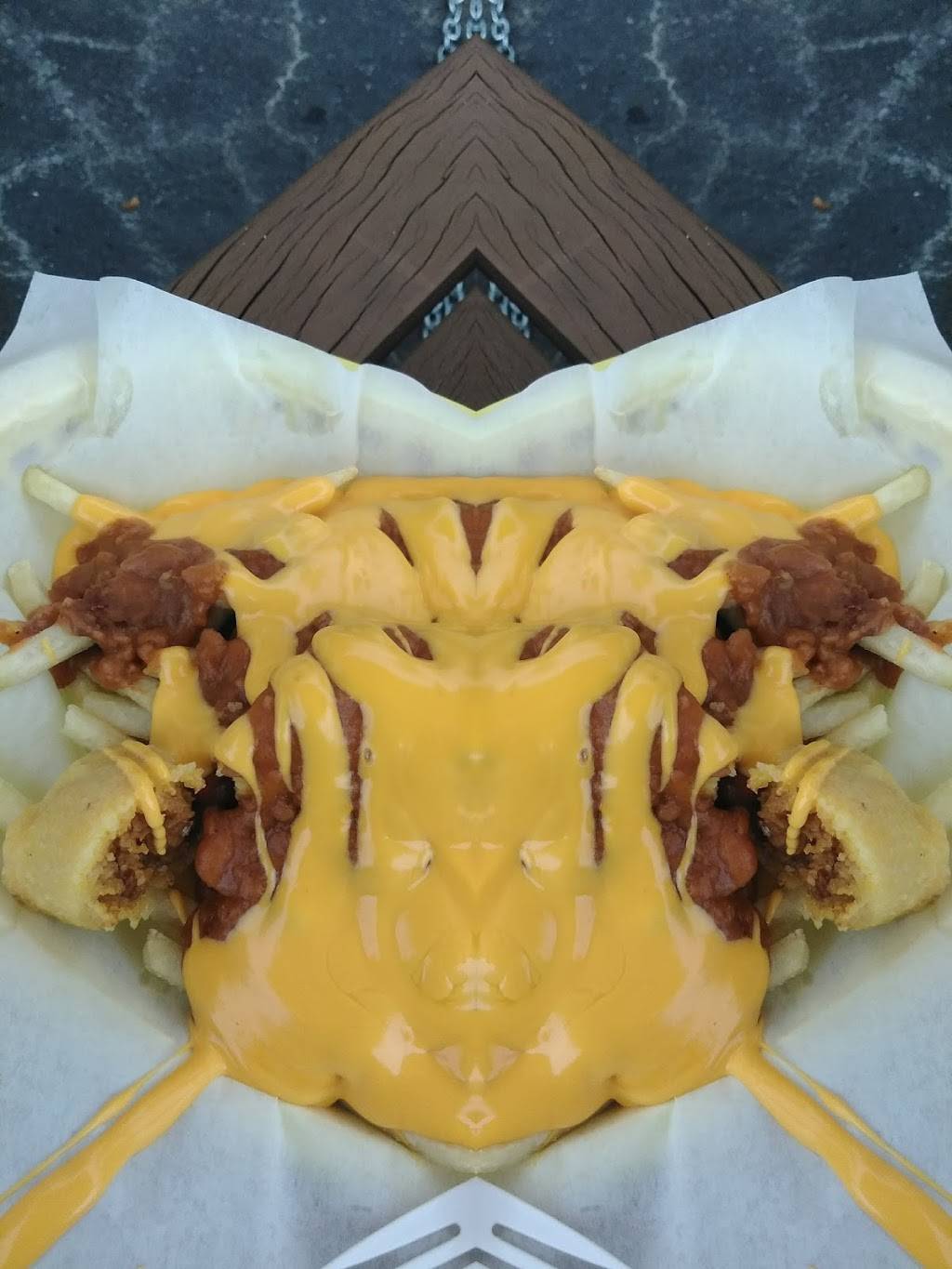 L & M Hot Dogs | restaurant | 5125 W 47th St, Chicago, IL 60638, USA | 7735810614 OR +1 773-581-0614