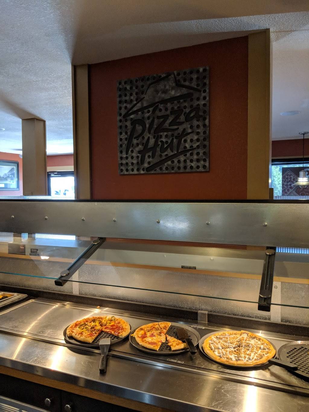 Pizza Hut | restaurant | 306 W Wade Hampton Blvd, Greer, SC 29650, USA | 8648792568 OR +1 864-879-2568