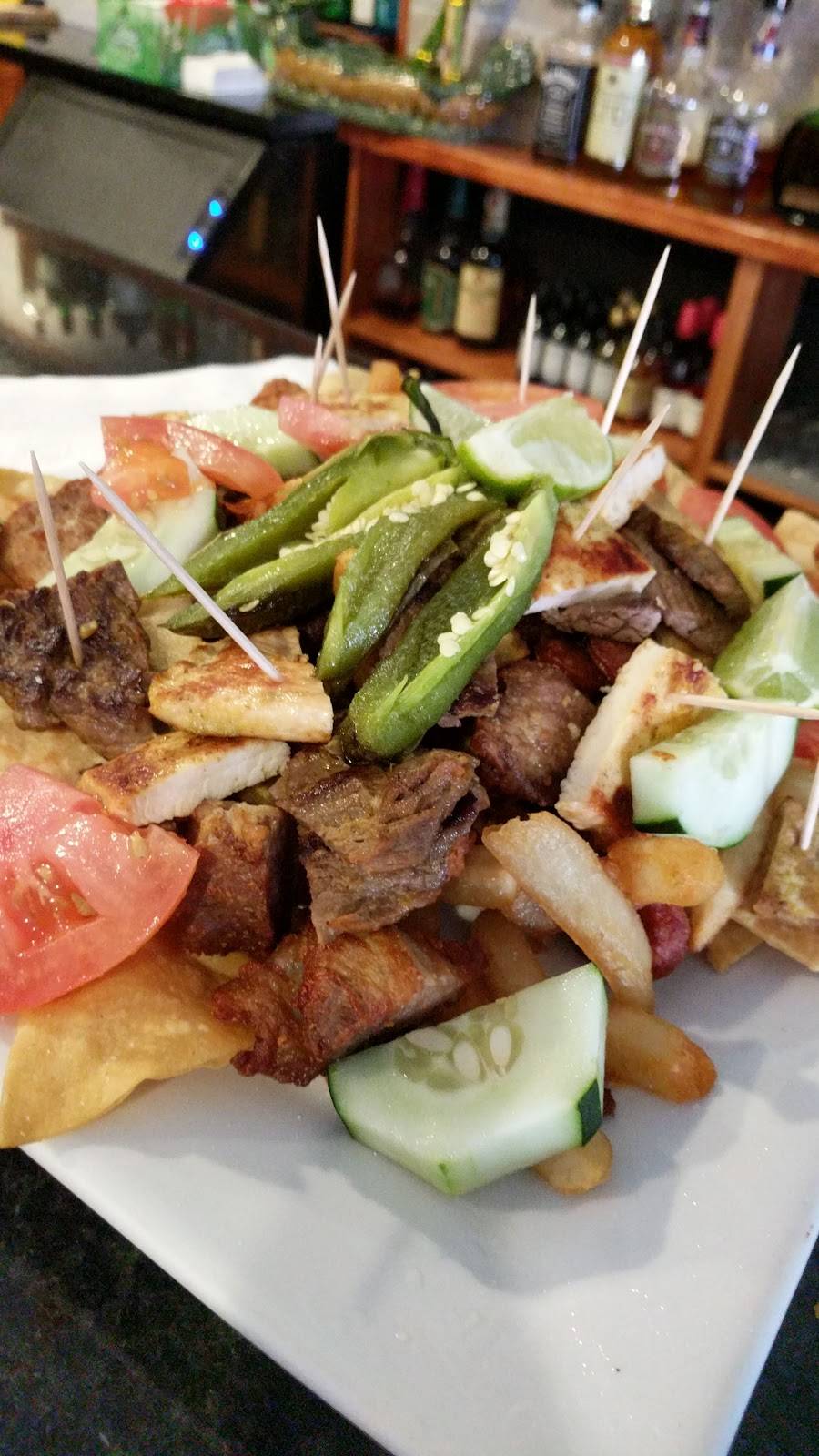 Las Vegas Restaurant & Bar | restaurant | 107 Shirley Ave, Revere, MA 02151, USA | 7812842430 OR +1 781-284-2430