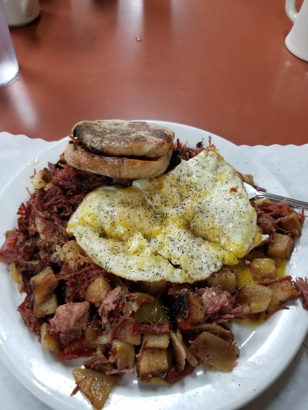 Maggies On Meeker | restaurant | 307 W Meeker St, Kent, WA 98032, USA | 2538524116 OR +1 253-852-4116