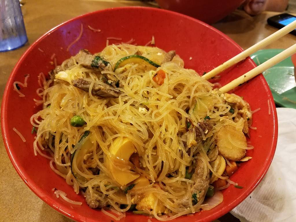 Hot Bowl Mongolian Grill | restaurant | 17440 W Grand Pkwy S, Sugar Land, TX 77479, USA | 2812392988 OR +1 281-239-2988