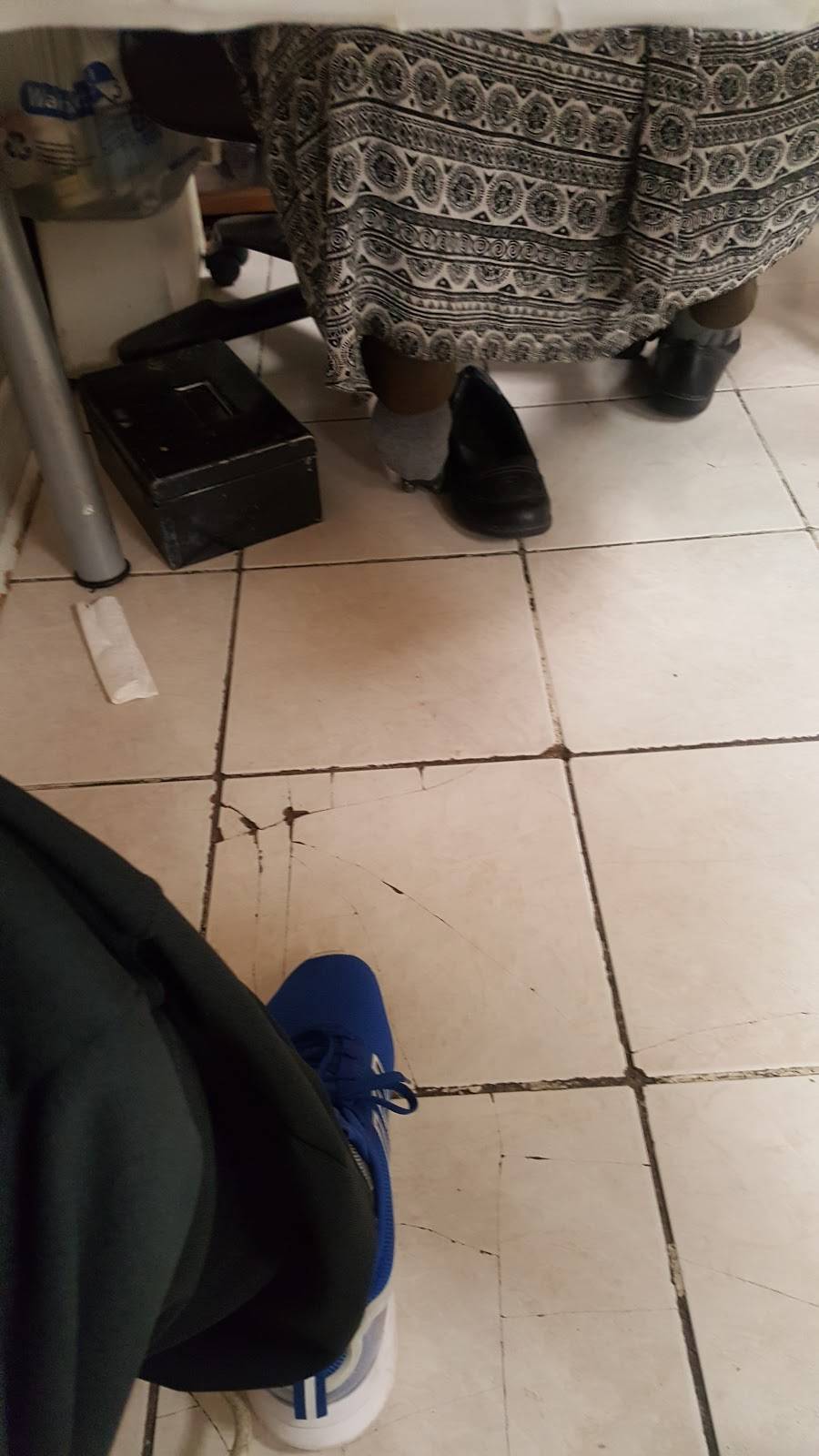 Wiff Restaurant | restaurant | 1804 Weston Rd, York, ON M9N 1V5, Canada | 4162409433 OR +1 416-240-9433