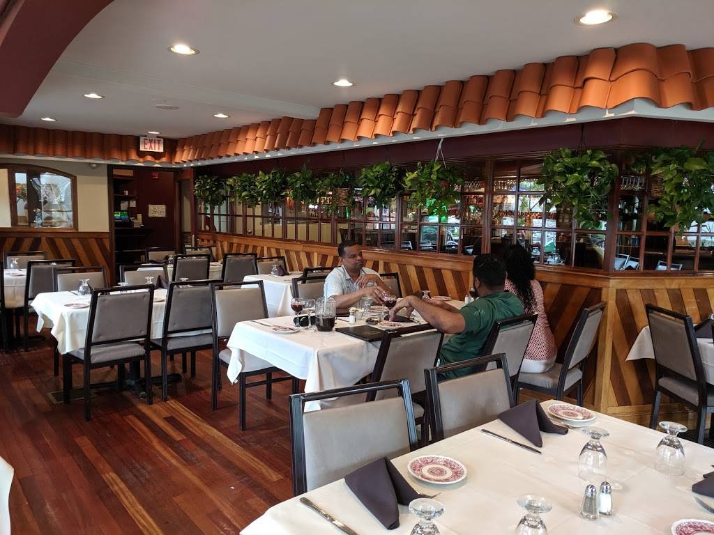 Madeira Restaurant | restaurant | 288 Warren Ave, East Providence, RI 02914, USA | 4014311322 OR +1 401-431-1322