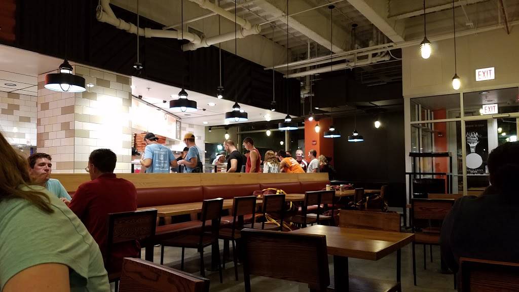 Blaze Pizza | meal takeaway | 6550 N Sheridan Rd, Chicago, IL 60626, USA | 7735361398 OR +1 773-536-1398