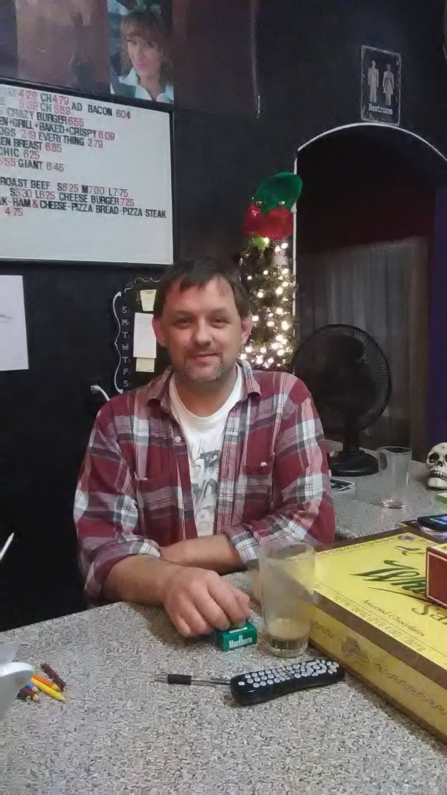 Marks Diner & Catering | restaurant | KY-80, Garrett, KY 41630, USA | 6069491457 OR +1 606-949-1457