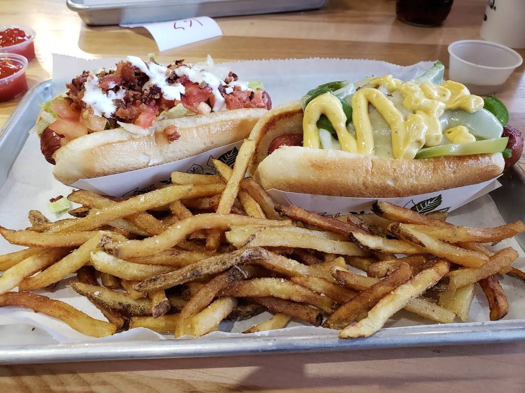 Smoke the Burger Joint | restaurant | 4472 Belden Village St NW, Canton, OH 44718, USA | 3304997665 OR +1 330-499-7665