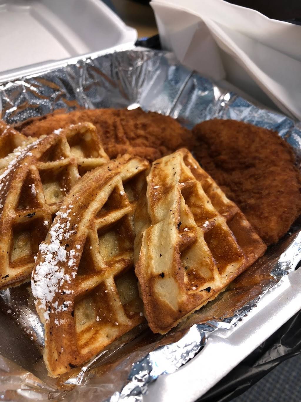 Manhattan Deli & Grill | cafe | 3310 W Big Beaver Rd #172, Troy, MI 48084, USA | 2484800338 OR +1 248-480-0338