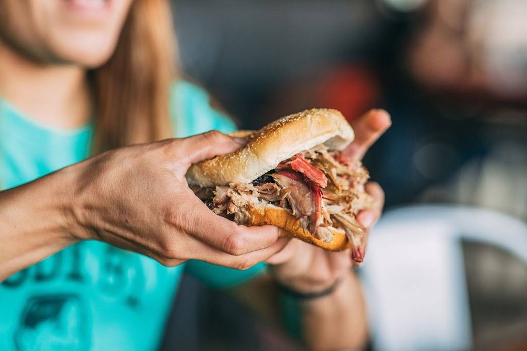 Warehouse Barbecue Co. & Brewhouse | restaurant | 2818 N Court Rd, Ottumwa, IA 52501, USA | 6419548038 OR +1 641-954-8038