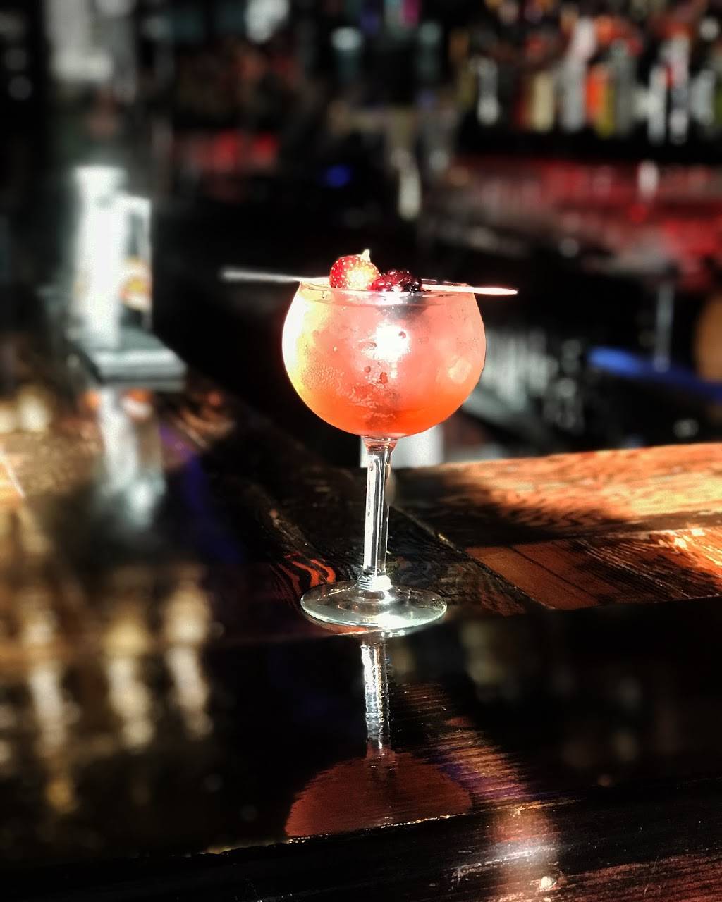 Saints & Scholars | restaurant | 790 McLean Ave, Yonkers, NY 10704, USA | 9144575550 OR +1 914-457-5550