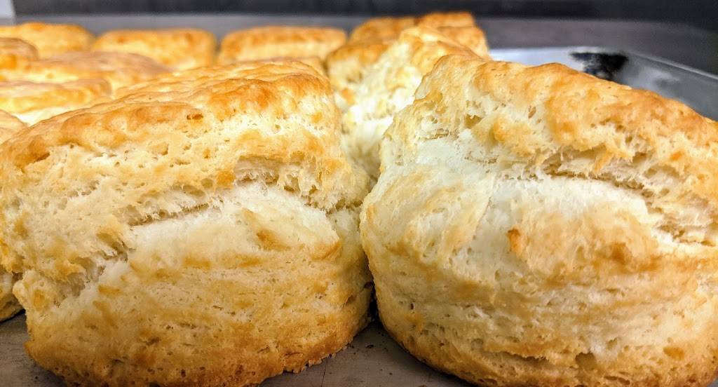 The Farm House Diner | restaurant | 2303 E Washington St, Bloomington, IL 61704, USA | 3096620186 OR +1 309-662-0186