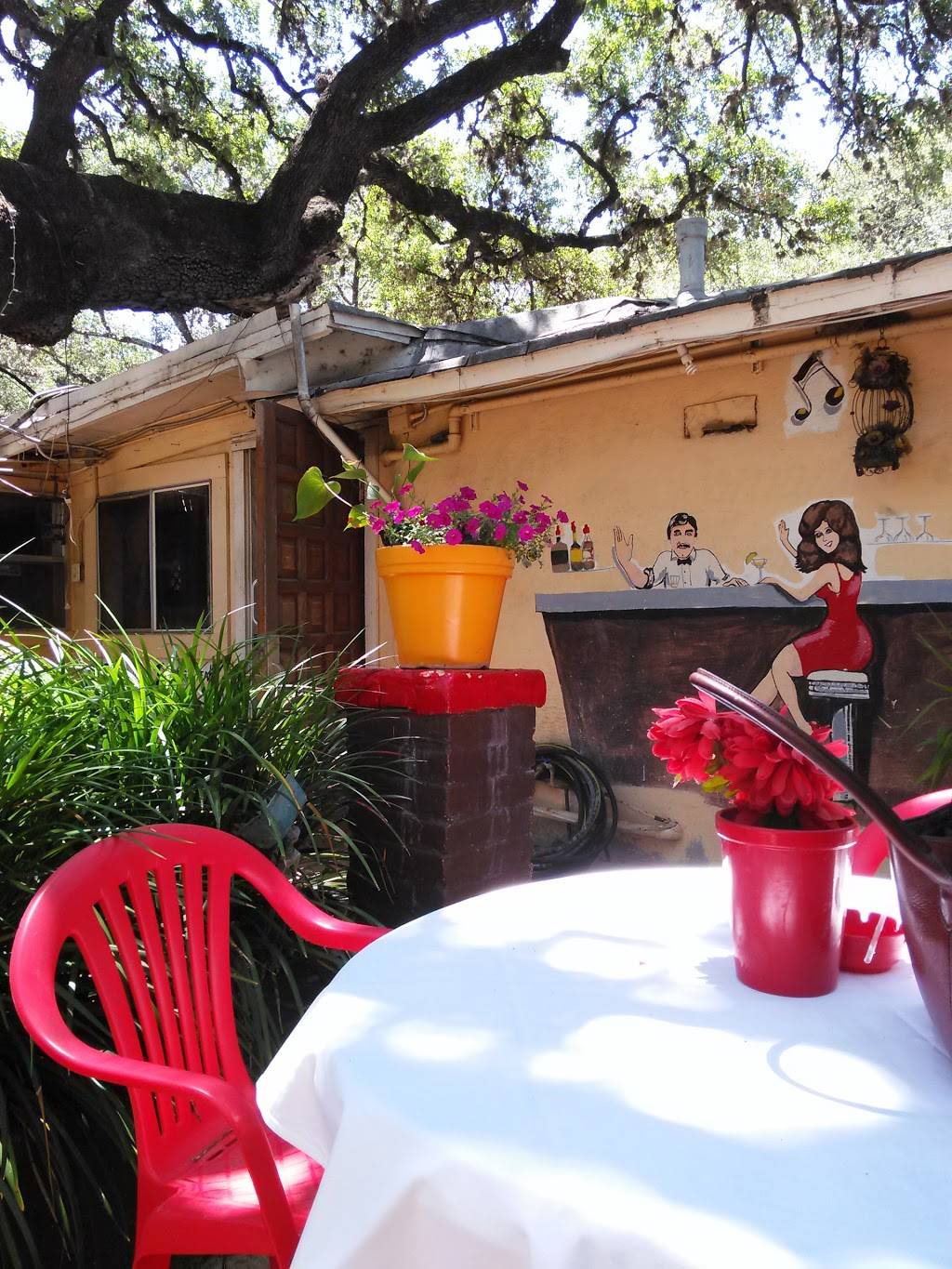 El Bosque Mexican Restaurant & Patio | restaurant | 2101 W Davis St #105, Conroe, TX 77304, USA | 9365393823 OR +1 936-539-3823
