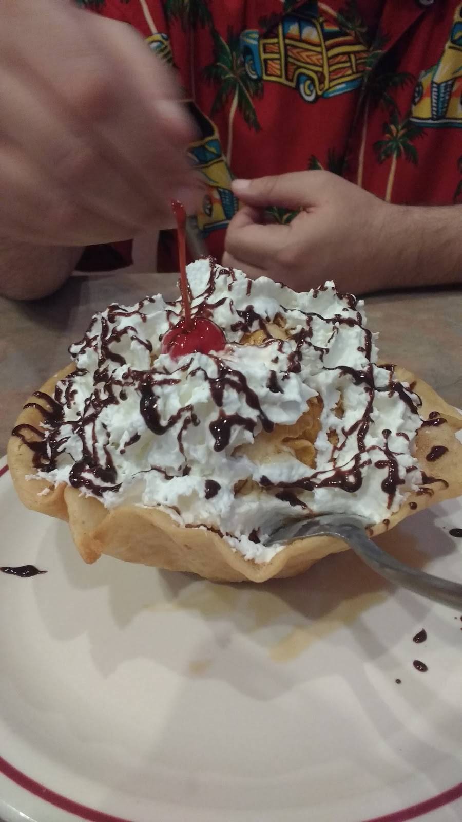 Aztlan Mexican Grill | restaurant | 233 N Iowa St, Dodgeville, WI 53533, USA | 6089307400 OR +1 608-930-7400