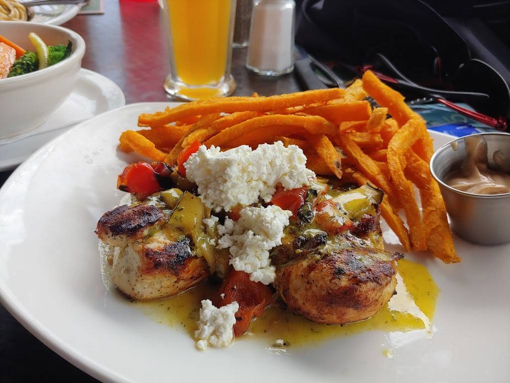 Bâton Rouge Steakhouse & Bar | restaurant | 120 Chemin du Lac-Millette, Saint-Sauveur, QC J0R 1R6, Canada | 4502278878 OR +1 450-227-8878