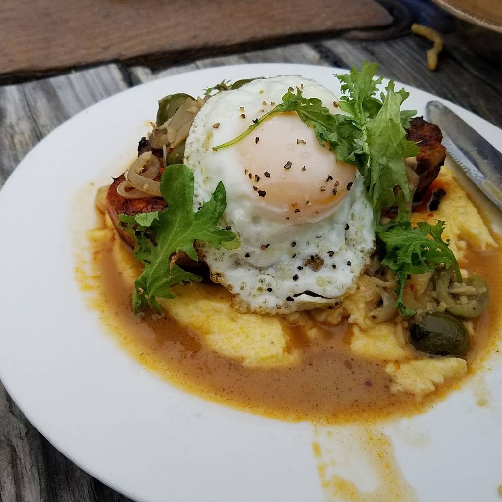 Flying Pig Pub & Kitchen Vista | restaurant | 230 S Santa Fe Ave, Vista, CA 92084, USA | 7606304311 OR +1 760-630-4311