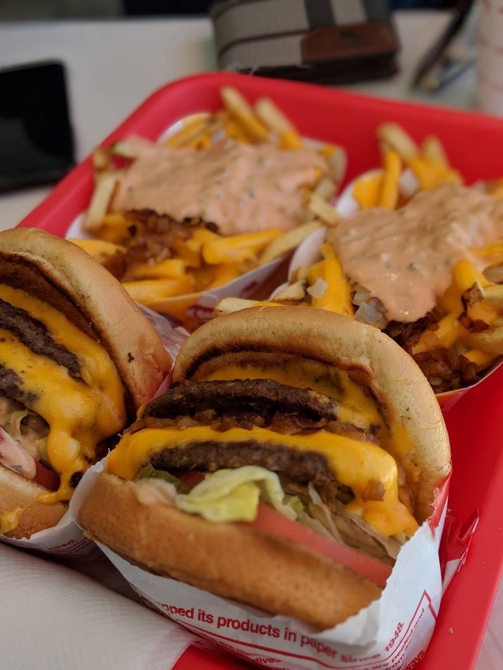 In-N-Out Burger | restaurant | 24001 Avenida De La Carlota, Laguna Hills, CA 92653, USA | 8007861000 OR +1 800-786-1000