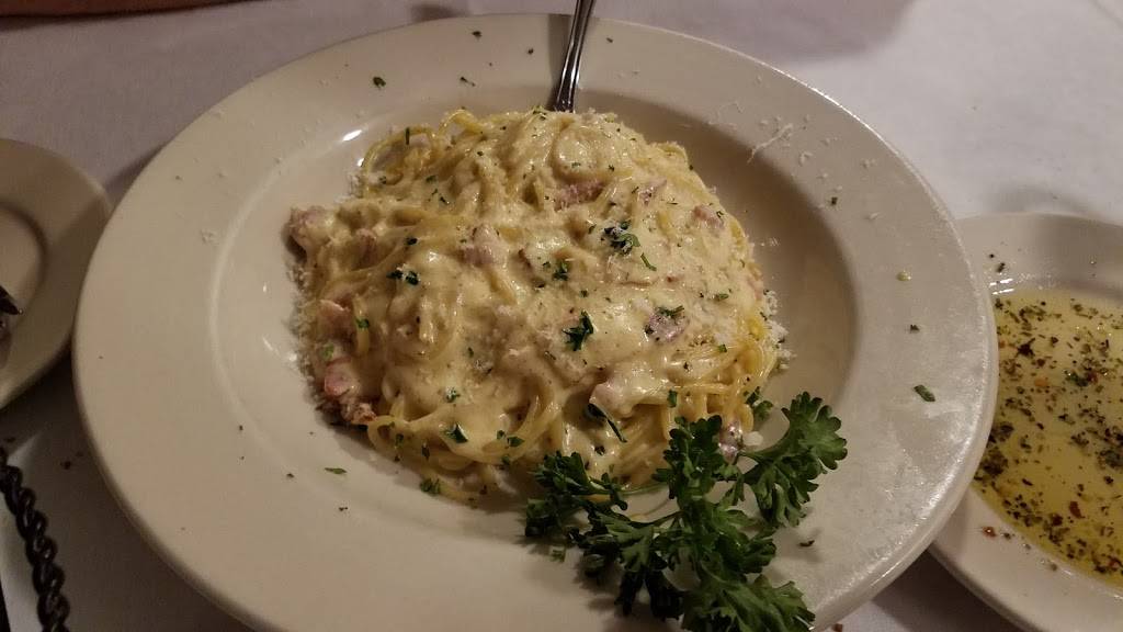 Villa Gallace | restaurant | 109 Gulf Blvd, Indian Rocks Beach, FL 33785, USA | 7275960200 OR +1 727-596-0200