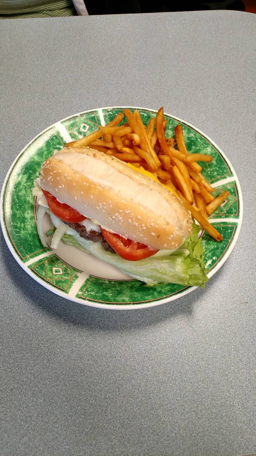 Donnas Big Johns Drive-In | restaurant | 125 Broadway W, Little Falls, MN 56345, USA | 3206164733 OR +1 320-616-4733