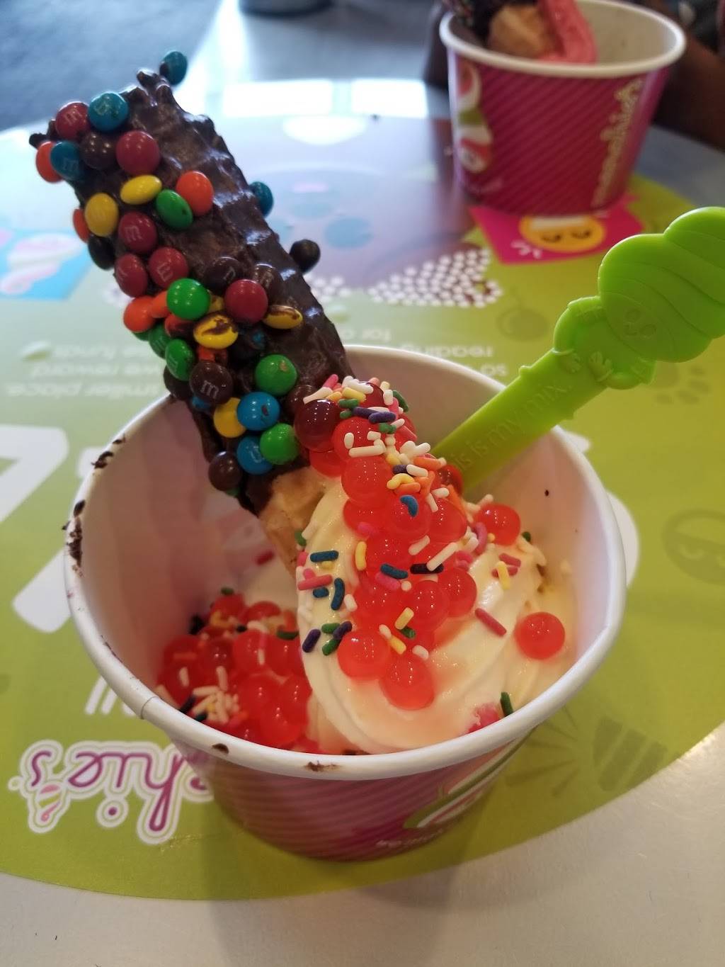 Menchies Frozen Yogurt | bakery | 6169 S Jog Rd, Lake Worth, FL 33467, USA | 5613579914 OR +1 561-357-9914